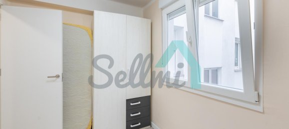Apartamento de 2 dormitorios en Gijón, Spain No. 174875 6