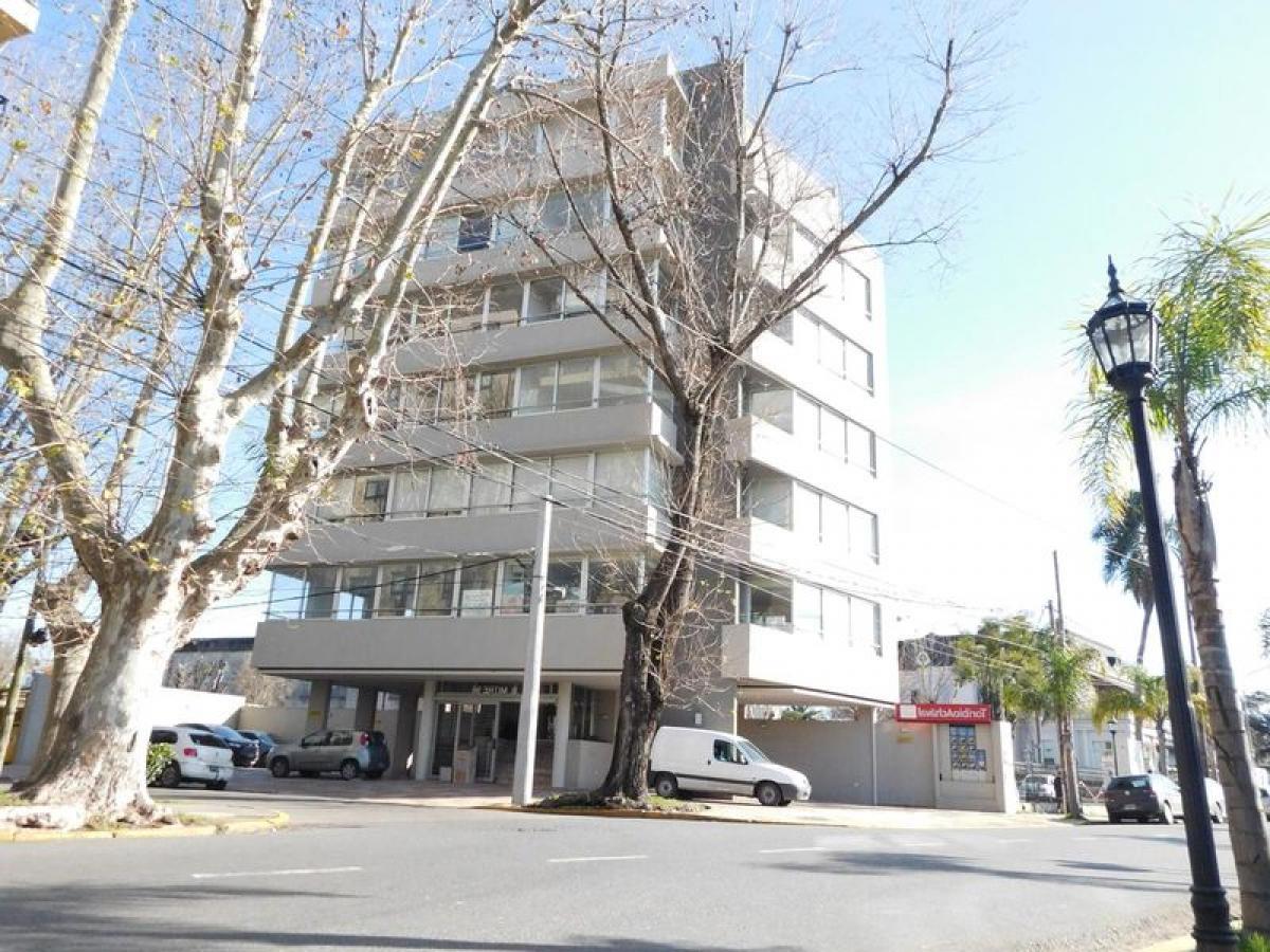 Bureau à Tigre, Argentina 68m² No. 29811