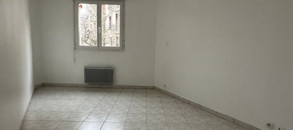 2 bedrooms Apartment in Melun, France No. 168563 3