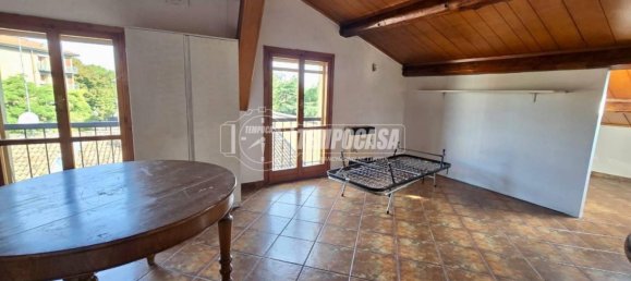 Apartamento de 1 dormitorio en Reggio Emilia, Italy No. 333802 3