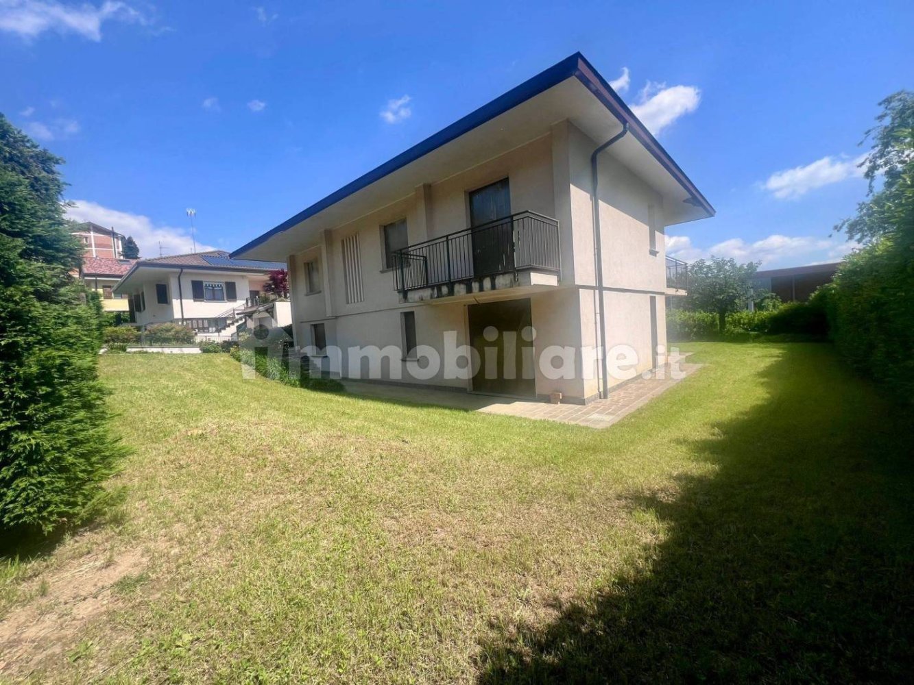 3 bedrooms Villa in Casatenovo, Italy No. 317763