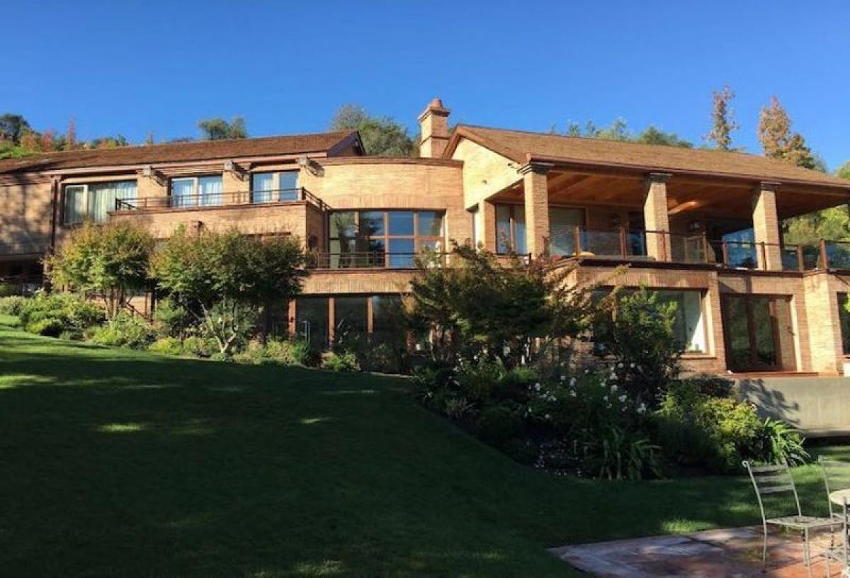 5 bedrooms House in Santiago, Chile No. 3127