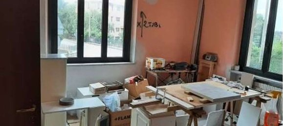 Casa de 6 habitaciónes en Gazzada Schianno, Italy No. 257463 9