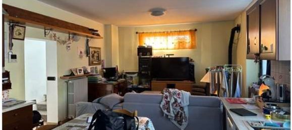 Casa de 6 habitaciónes en Gazzada Schianno, Italy No. 257463 22