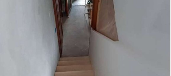 Casa de 6 habitaciónes en Gazzada Schianno, Italy No. 257463 10