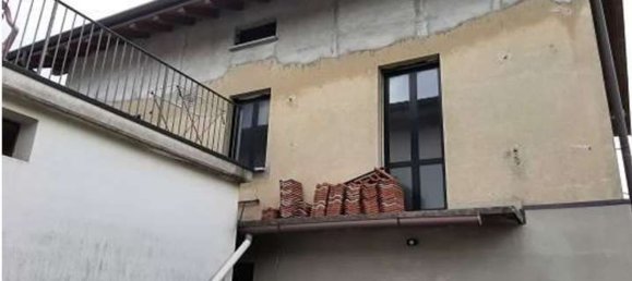 Casa de 6 habitaciónes en Gazzada Schianno, Italy No. 257463 3