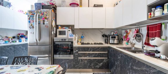 3 Schlafzimmer Wohnung in Paderno Dugnano, Italy, Nr. 318030 12