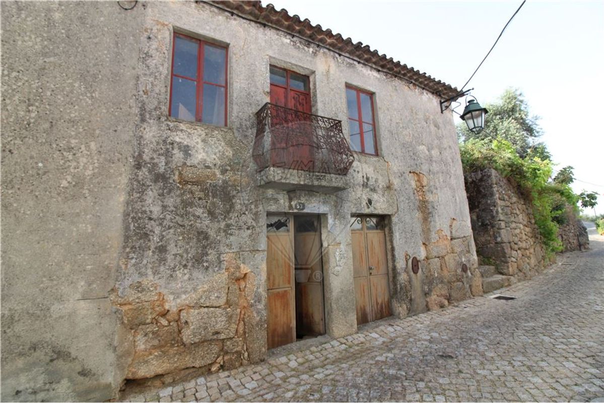 3 chambres Maison à Belmonte, Portugal No. 175612