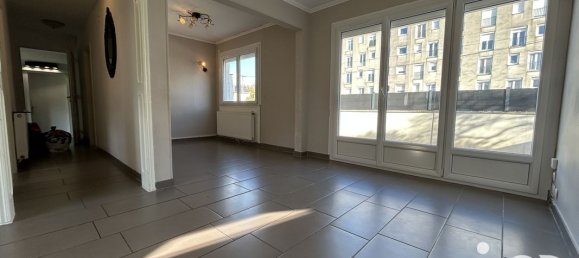 3 Schlafzimmer Haus in Saran, France, Nr. 159336 4