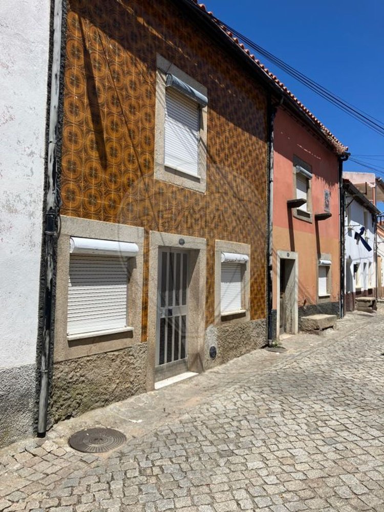 4 bedrooms House in Escalhao, Portugal No. 182032