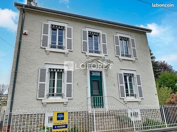 Casa de 4 dormitorios en Vesoul, France No. 306689