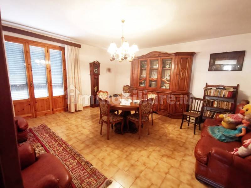 Apartamento de 5 divisões em Bucine, Italy N.º 79386
