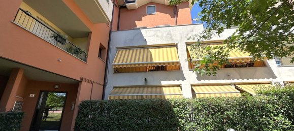 2 Schlafzimmer Wohnung in Saronno, Italy, Nr. 363526 2