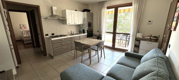 2 Schlafzimmer Wohnung in Saronno, Italy, Nr. 363526 7
