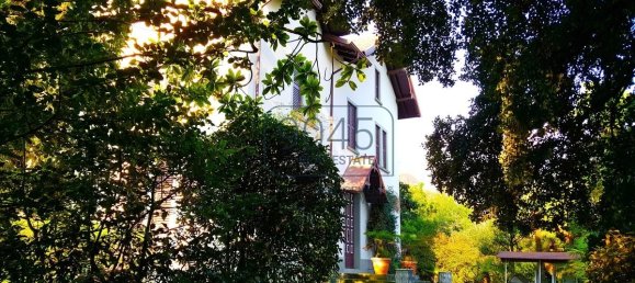 5 Schlafzimmer Villa in Tavernola Bergamasca, Italy, Nr. 404428 3