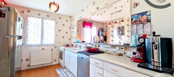 Villa de 3 dormitorios en Saint-Julien-les-Villas, France No. 81259 5