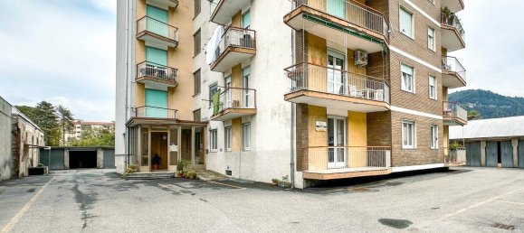 2-salle Appartement à Borgosesia, Italy No. 238187 69