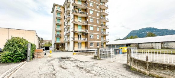 2-salle Appartement à Borgosesia, Italy No. 238187 57