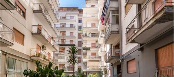 1 room Garage in Palermo, Italy No. 280102 9