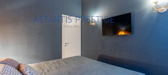 4 bedrooms Apartment in Milan, Italy No. 362666 15
