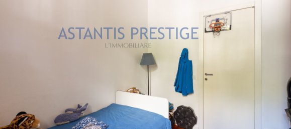 4 bedrooms Apartment in Milan, Italy No. 362666 23