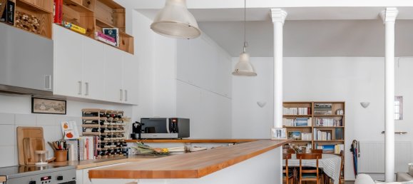 2 bedrooms Apartment in Paris, France No. 169964 4