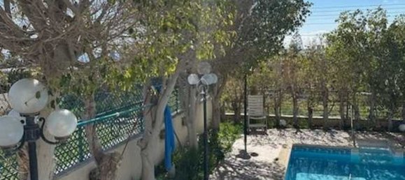 6 bedrooms Villa in Mesa Geitonia, Cyprus No. 19878 4