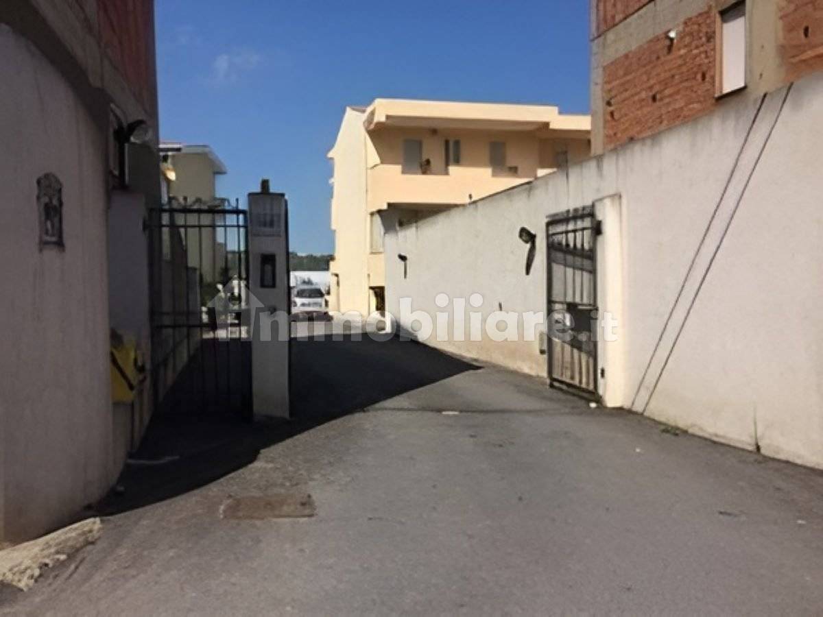 Casa de 3 dormitorios en Torregrotta, Italy No. 38201