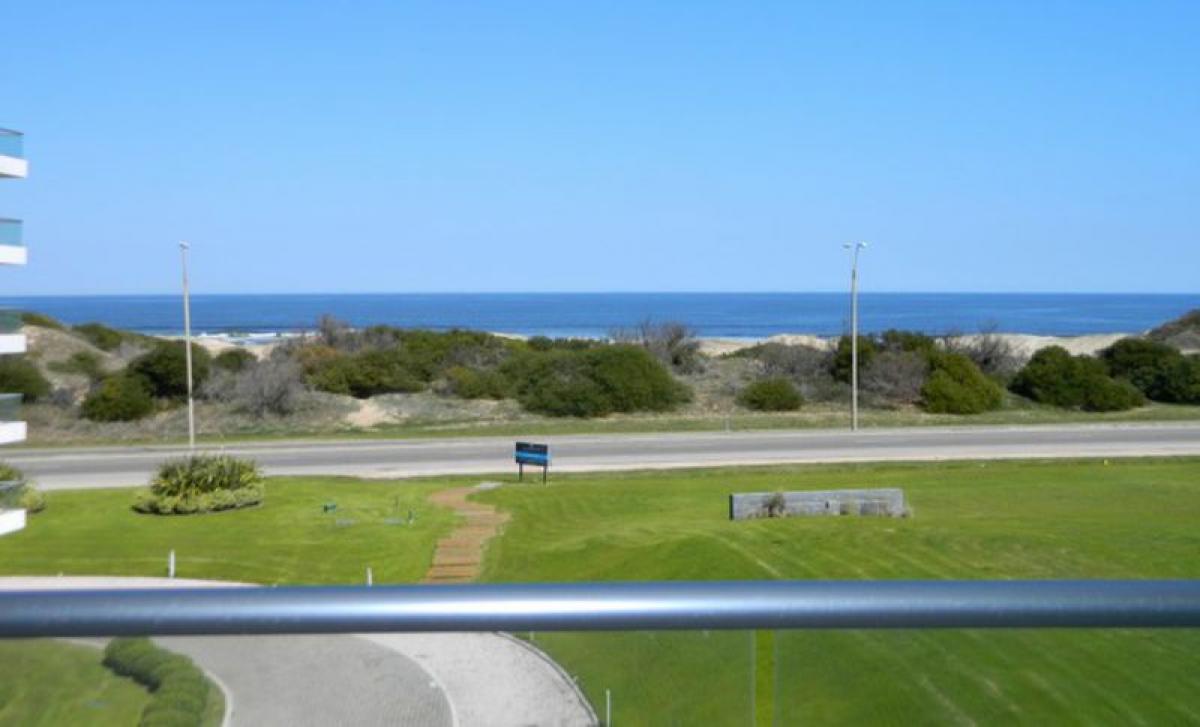 2 bedrooms Apartment in Maldonado, Uruguay No. 3790