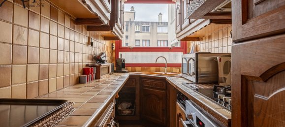 Apartamento de 2 dormitorios en Paris, France No. 184526 3