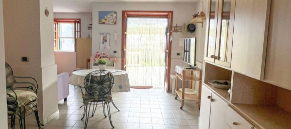 5 rooms House in Sessa Aurunca, Italy No. 34145 2