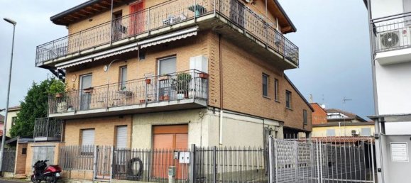 Apartamento de 4 habitaciónes en Cesano Maderno, Italy No. 8537 17