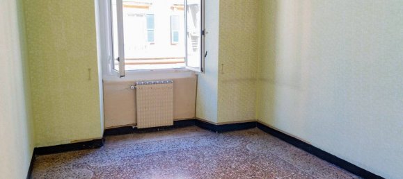 5 bedrooms Apartment in Genoa, Italy No. 116470 8