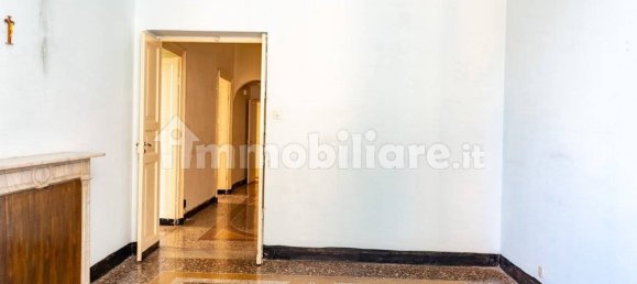 5 bedrooms Apartment in Genoa, Italy No. 116470 6