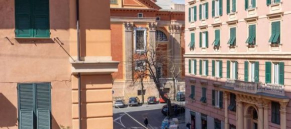 5 bedrooms Apartment in Genoa, Italy No. 116470 2