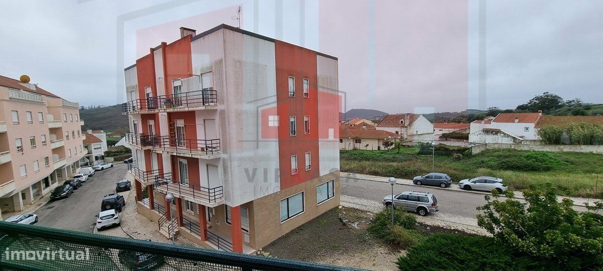 Apartamento de 2 dormitorios en Mafra, Portugal No. 196877