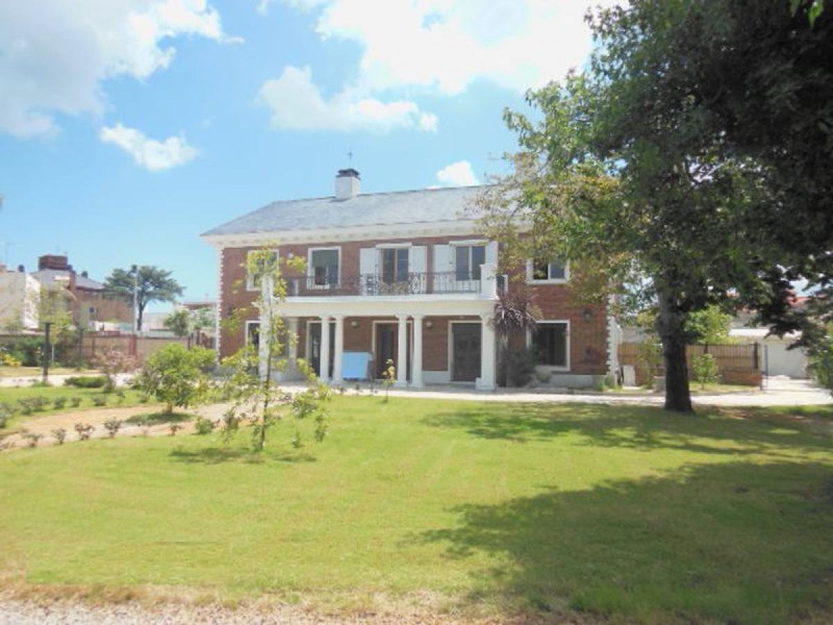 5 bedrooms House in Maldonado, Uruguay No. 10405