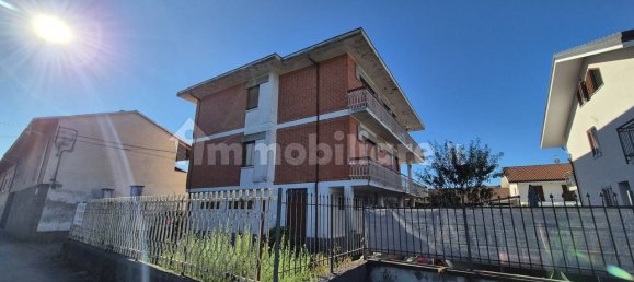 6 غرف نوم فيلا في Foglizzo, Italy رقم 264471 2