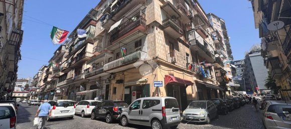2 rooms Apartment in Naples, Italy No. 104114 10