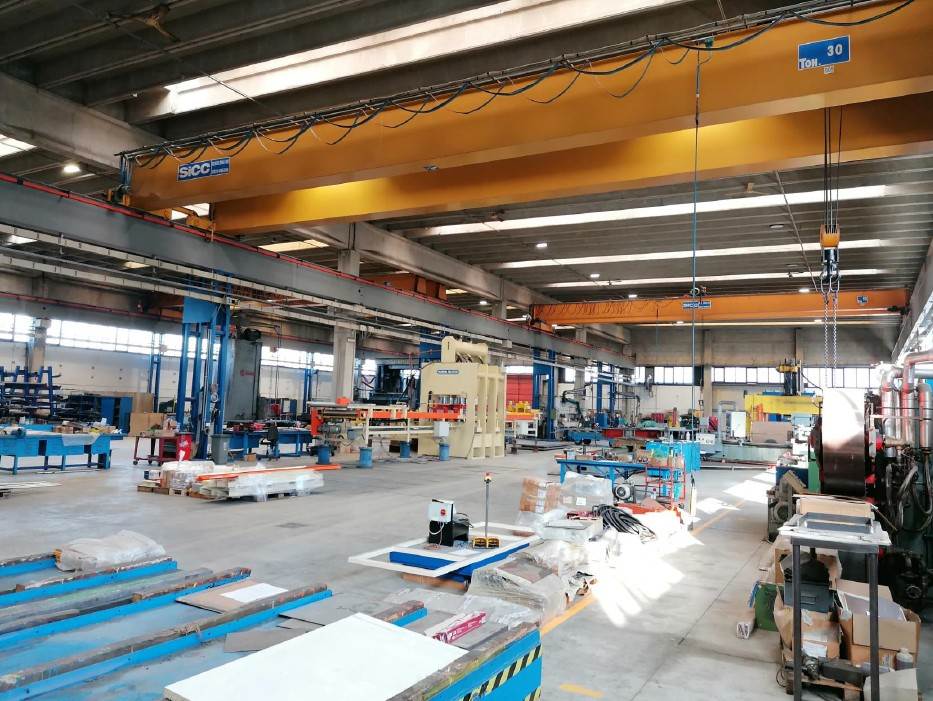 3480m² Commercial property in Aicurzio, Italy No. 221606