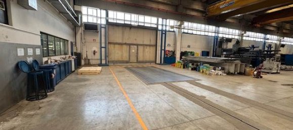 3480m² Commercial property in Aicurzio, Italy No. 221606 22