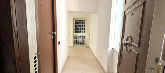 Studio à Naples, Italy No. 34112 10