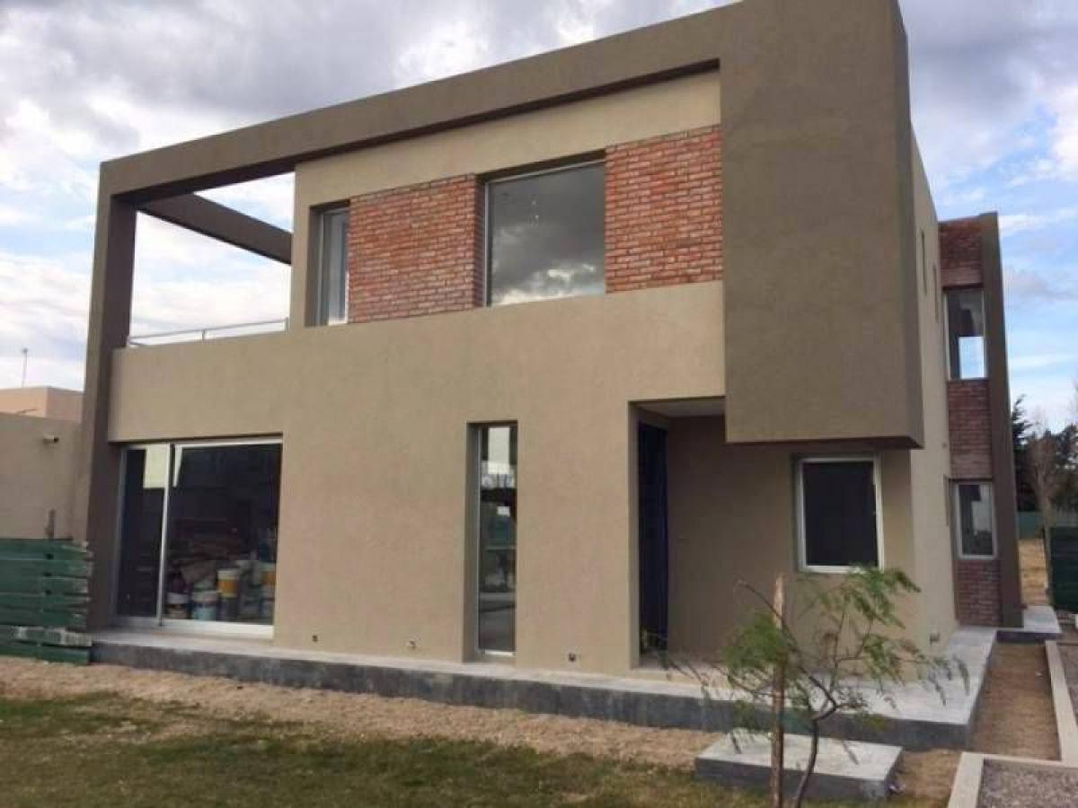 3 bedrooms House in Tigre, Argentina No. 2479