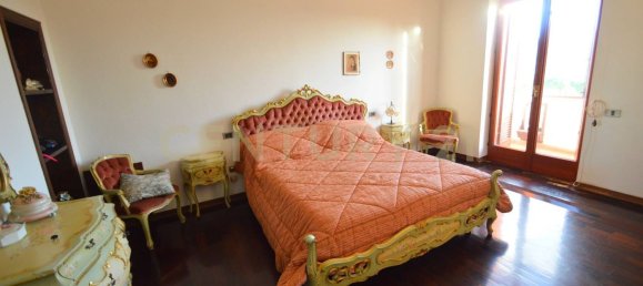 7 rooms House in Grosseto, Italy No. 67357 11