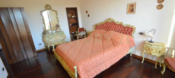 7 rooms House in Grosseto, Italy No. 67357 12
