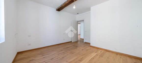 4 rooms Apartment in Correggio, Italy No. 38007 22