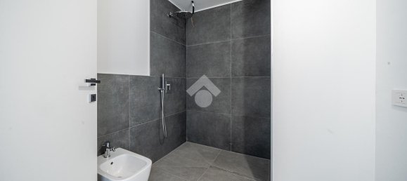 4 rooms Apartment in Correggio, Italy No. 38007 24