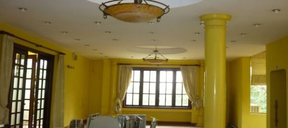 647.5m² Villa in Cau Giay, Vietnam No. 6766 9