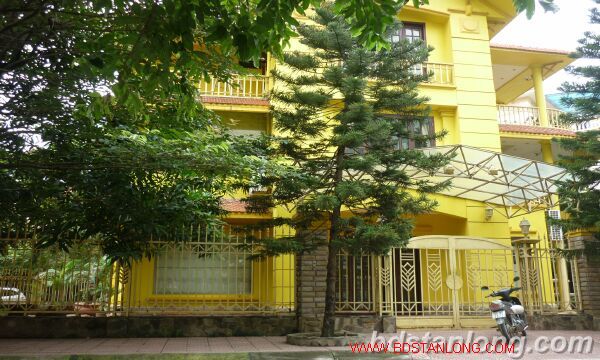 647.5m² Villa in Cau Giay, Vietnam No. 6766