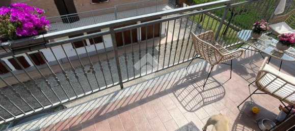 3 Schlafzimmer Doppelhaus in Bomporto, Italy, Nr. 297395 5